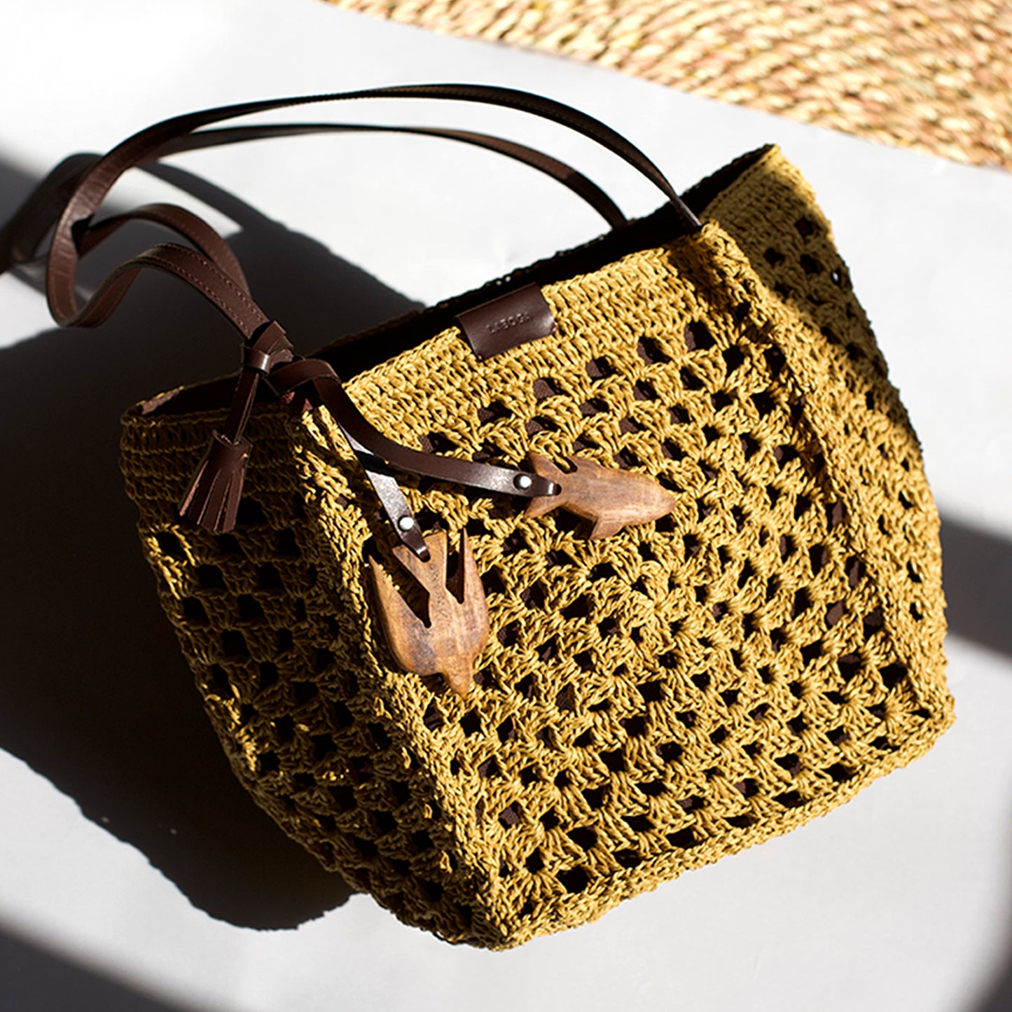 Villia Tote