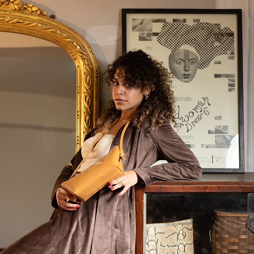Sabra Handbag, Camel Ed. 2 - LABOGA