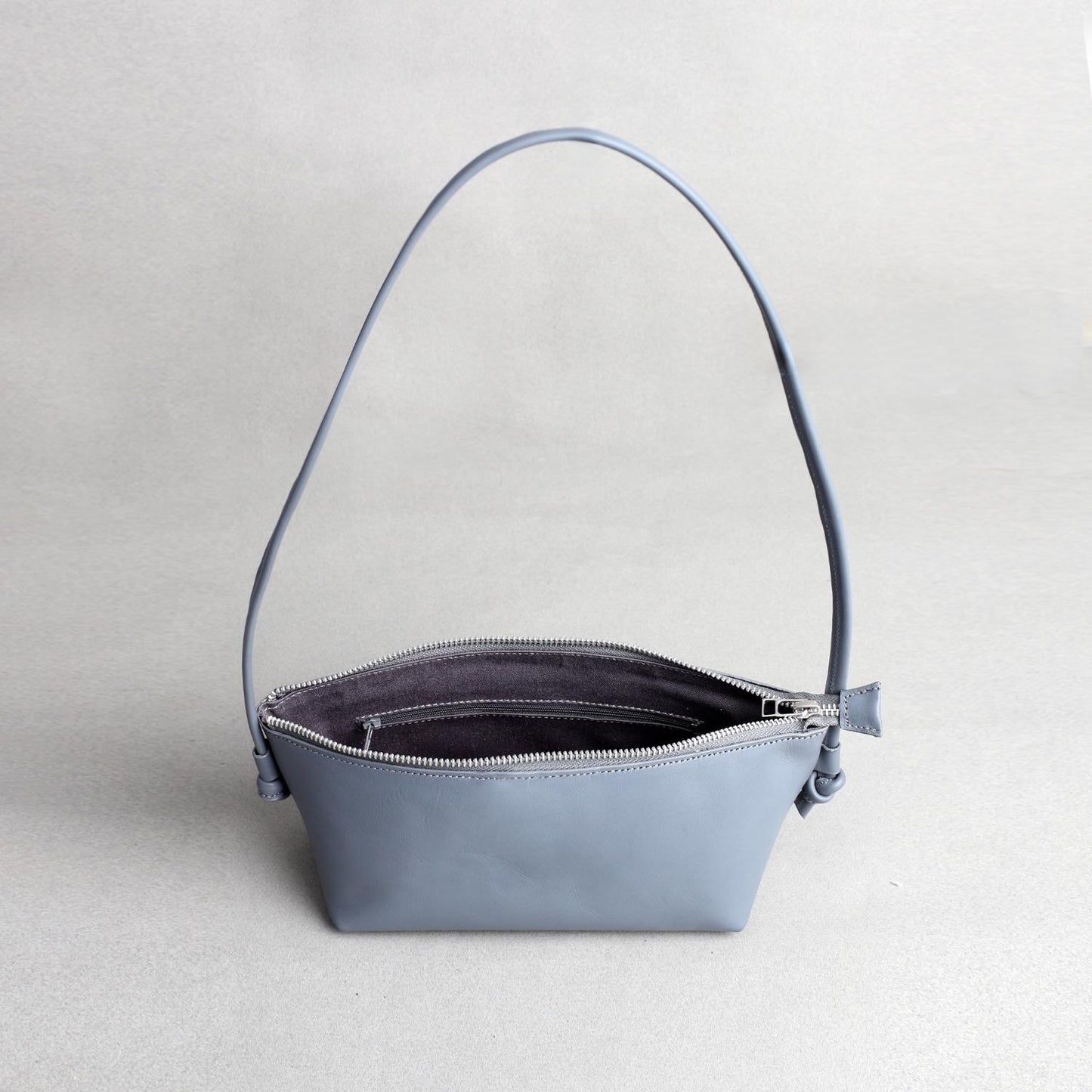 Sabra Handbag, Gray Ed. 2 - LABOGA