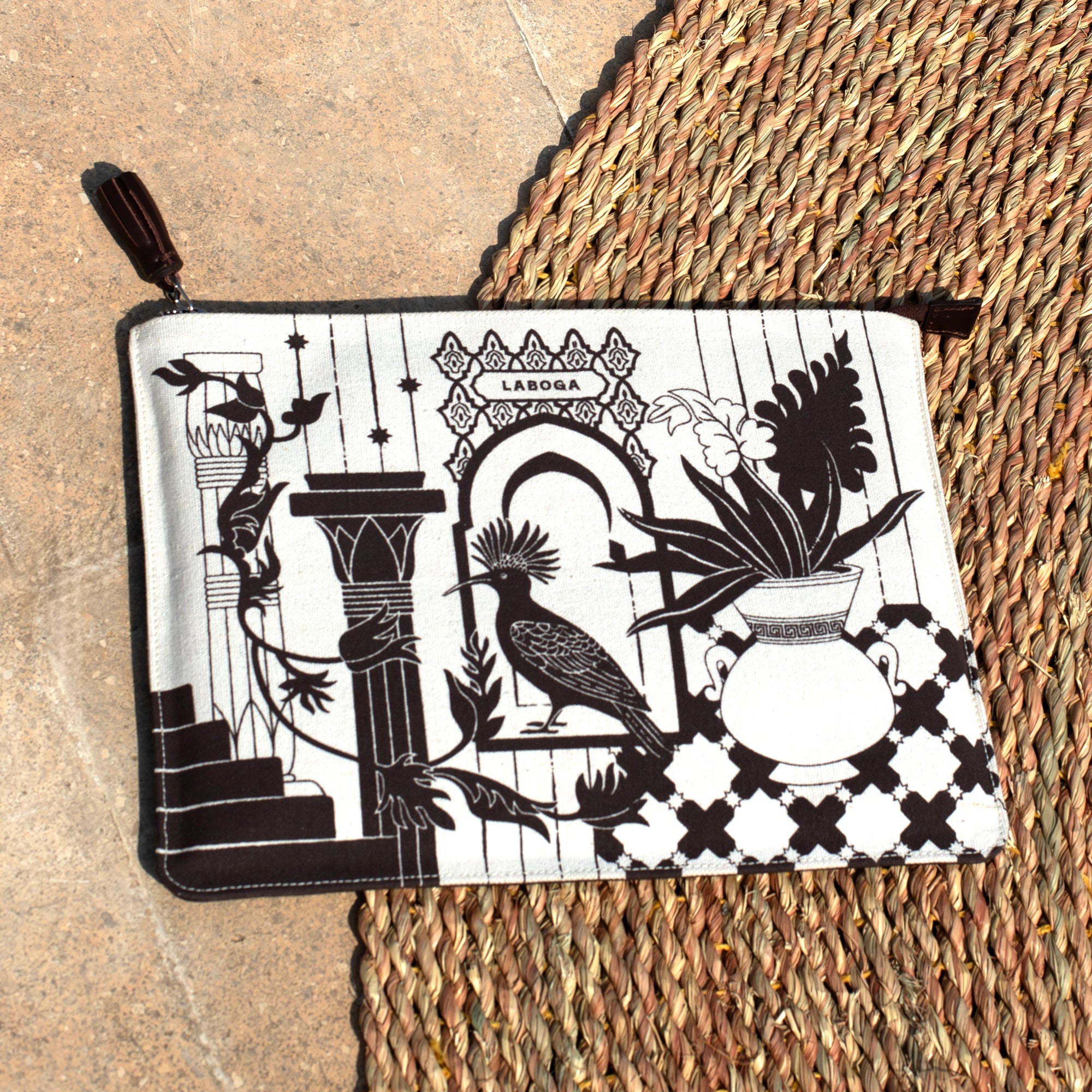 Huda Clutch, Chocolate Brown - LABOGA