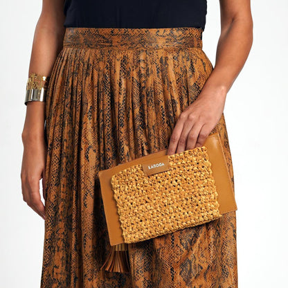 Mervat Clutch - Camel - LABOGA