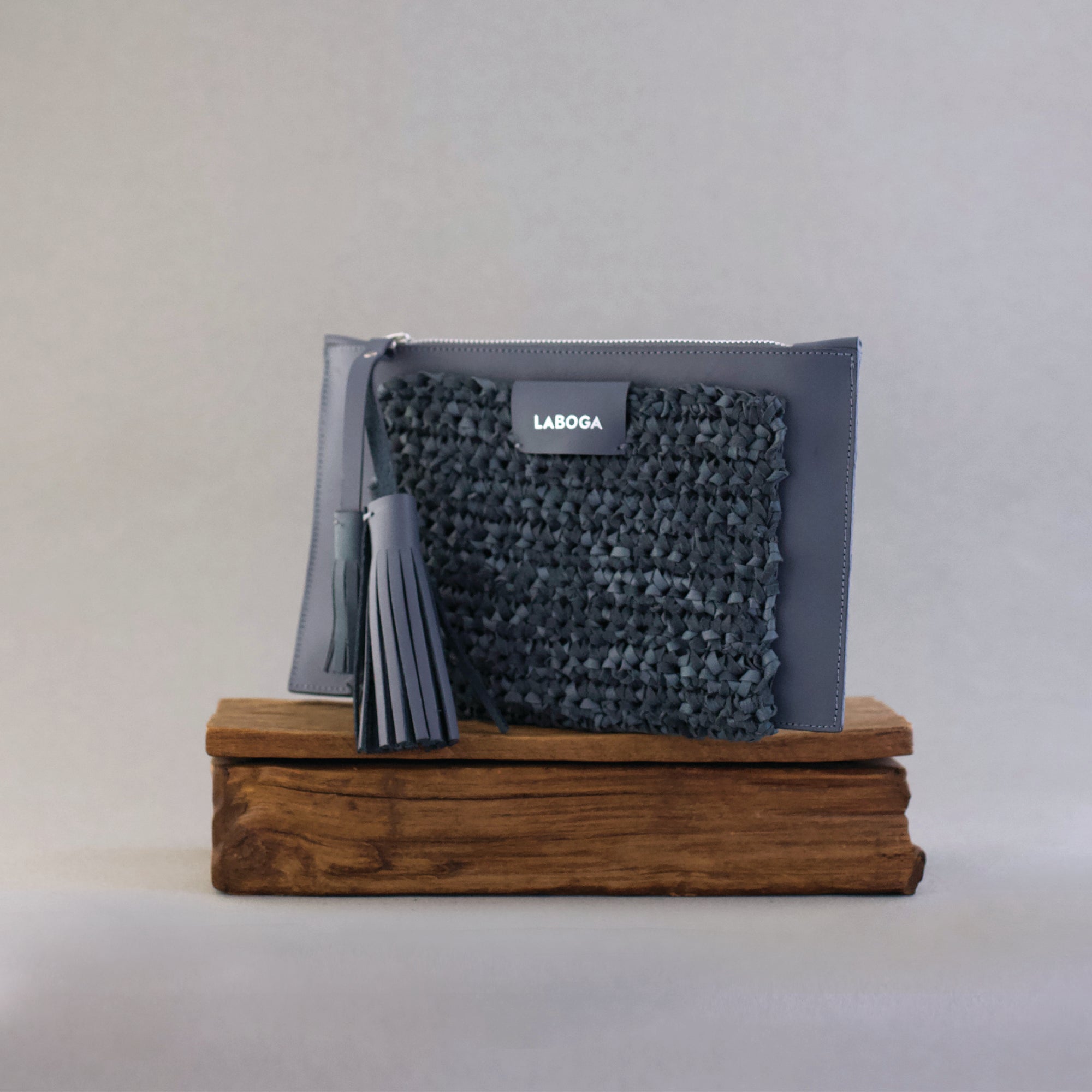 Mervat Clutch, Gray - LABOGA