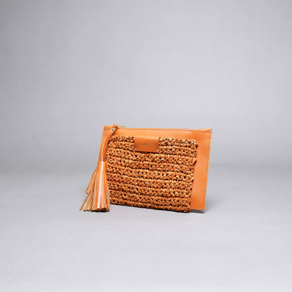 Mervat Clutch - Camel