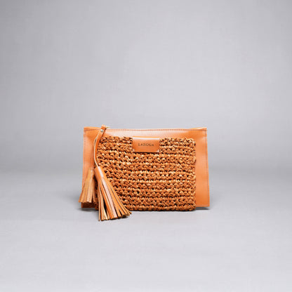 Mervat Clutch - Camel