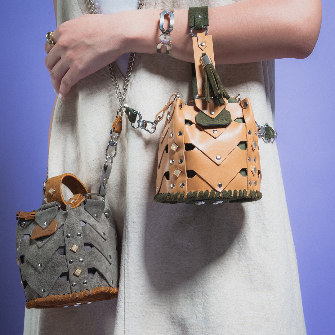 Vertebrae Mini , Camel Smooth Leather on Olive Suede - LABOGA