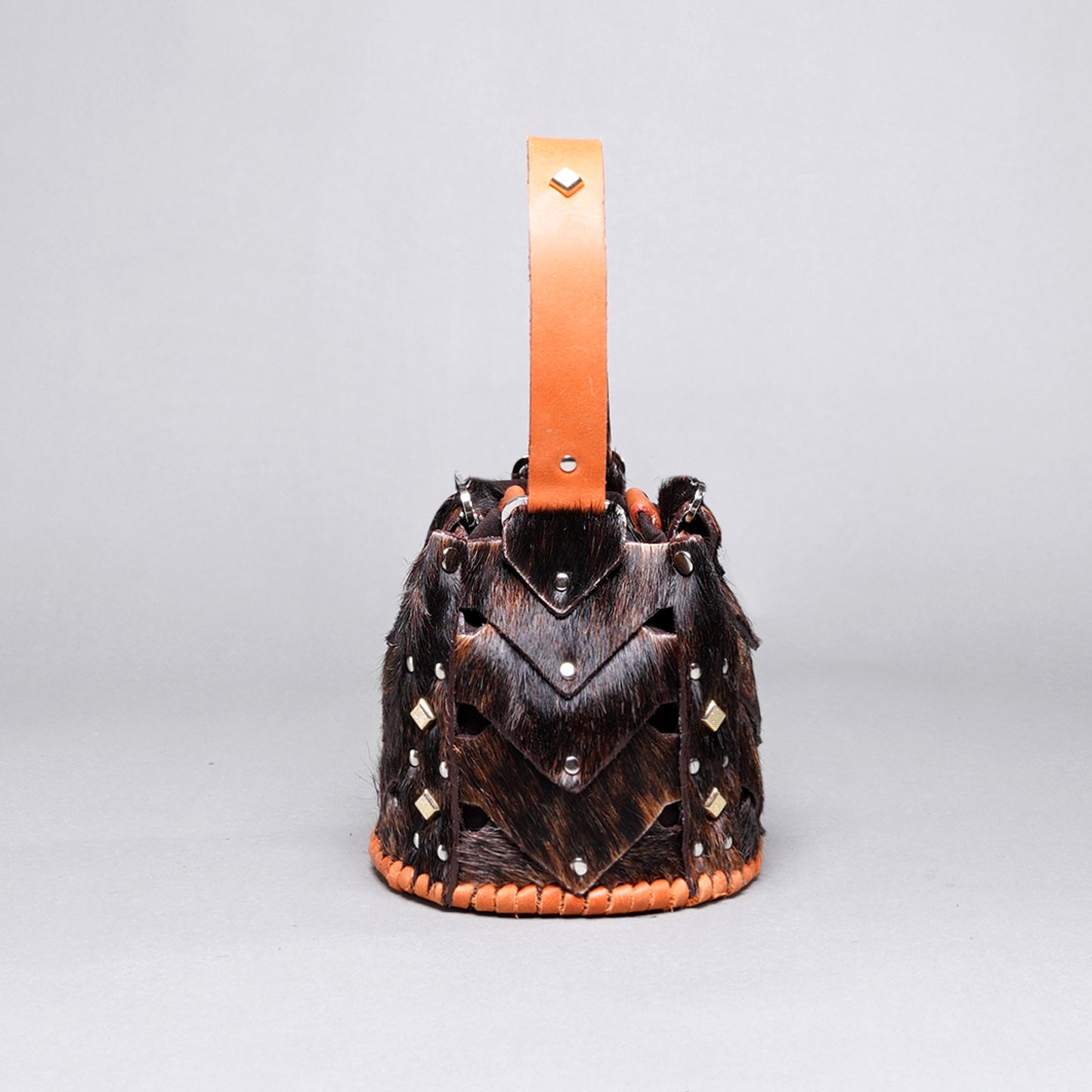 Vertebrae Mini, Special Brown on Orange