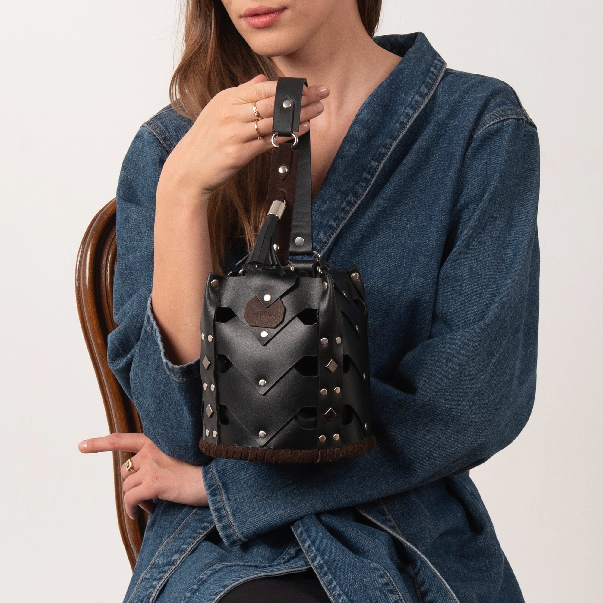 Vertebrae Medium, Brown