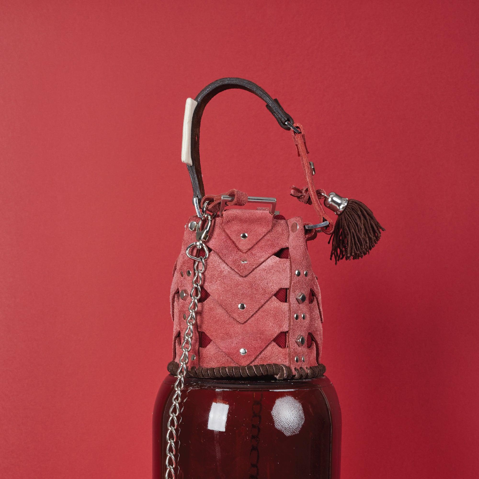 Burnt Red Mini Vertebrae Bucket