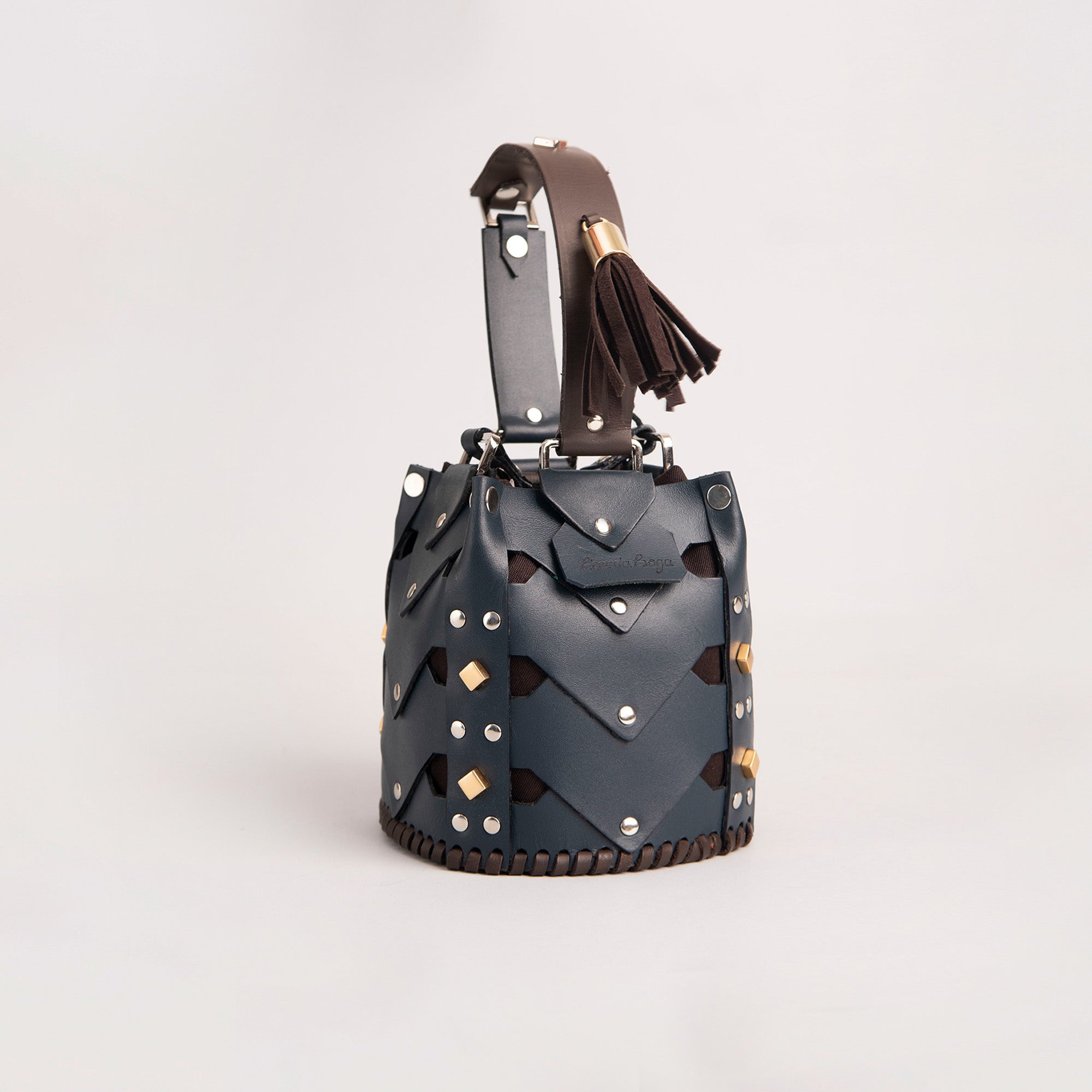 Vertebrae Mini, Navy on Brown